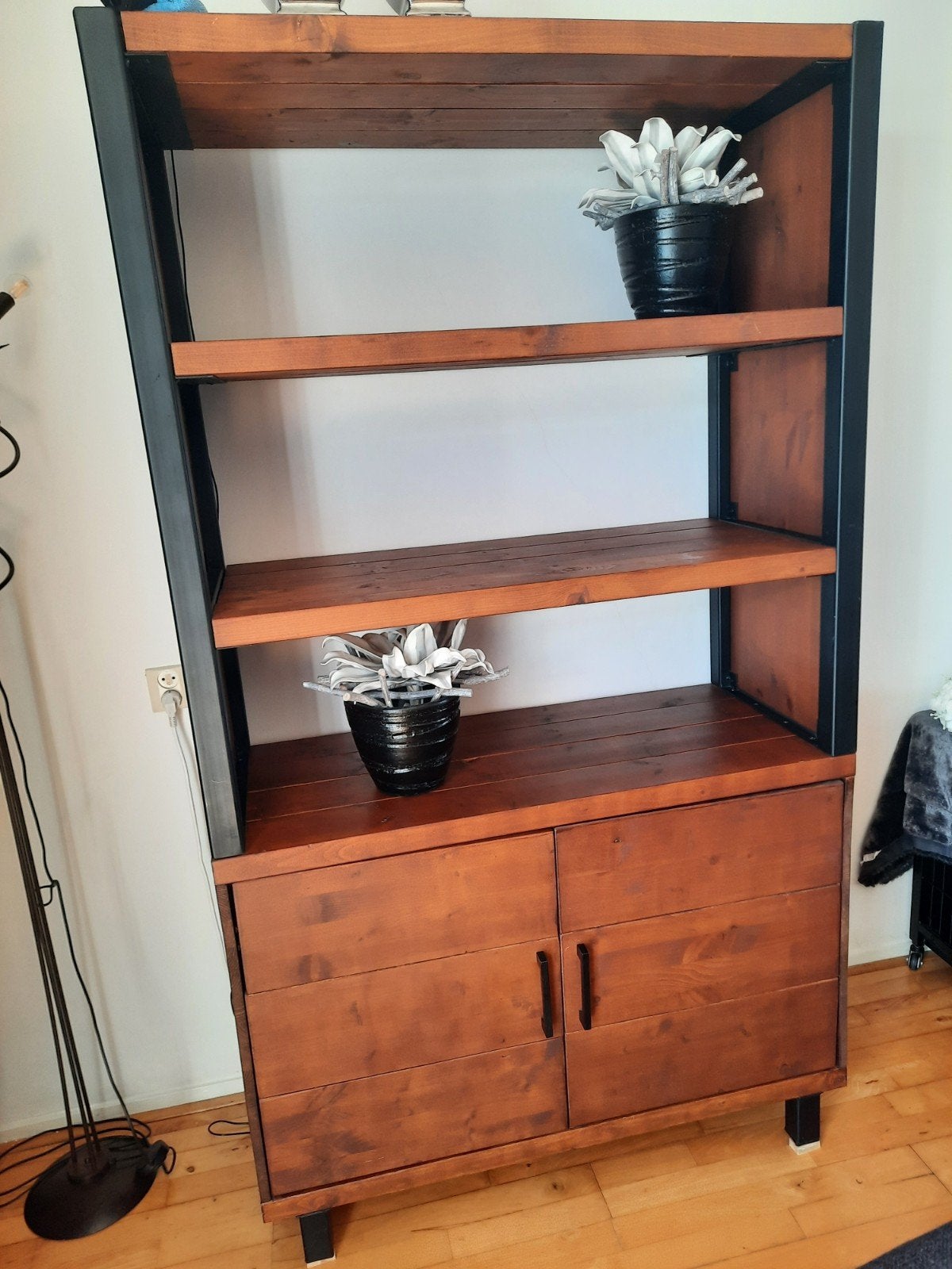 Robuuste kast, Ophalen, Zo goed als nieuw, 25 tot 50 cm, Minder dan 100 cm