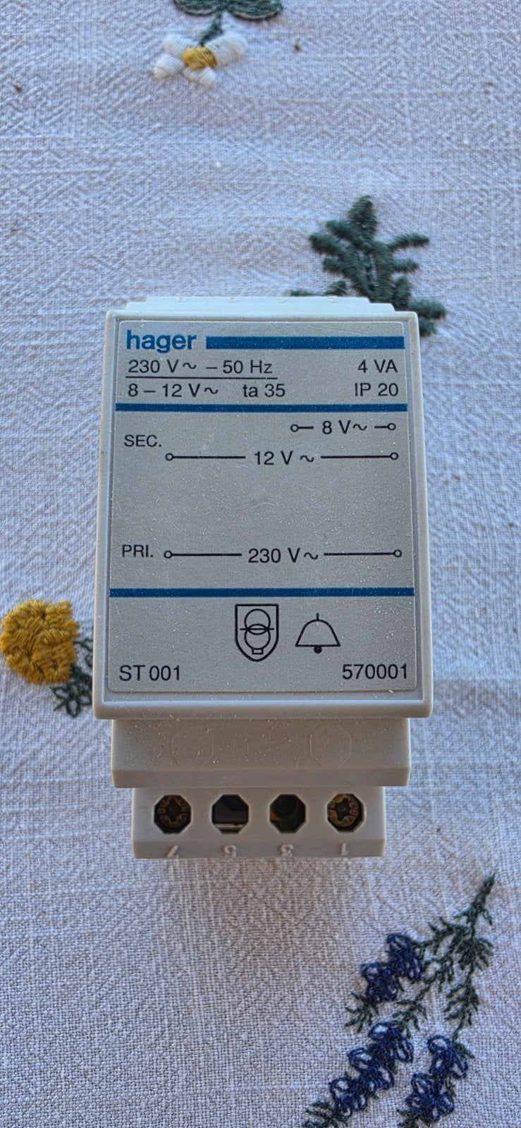 Hager Beltransformator ST001 - 8V/12V, 4VA, Ophalen of Verzenden, Gebruikt, Hager, Overige typen