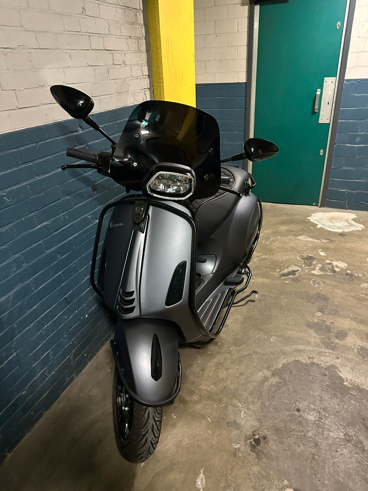 Vespa Sprint | Custom | 1700 KM | 2025/2026 Nieuwstaat!, Fietsen en Brommers, Scooters | Vespa, Ophalen, Maximaal 45 km/u, Vespa S