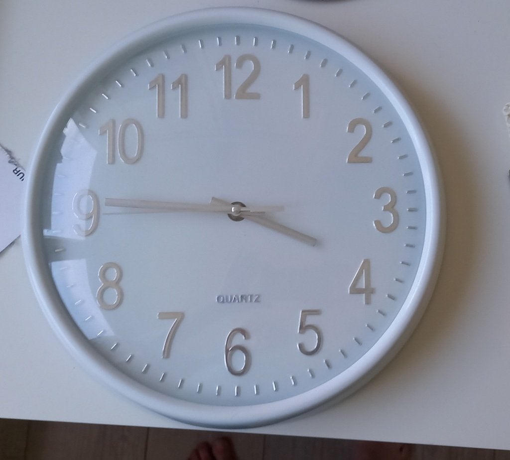 Wandklok, keukenklok, klok, Ophalen of Verzenden, Zo goed als nieuw, Wit, Kunststof