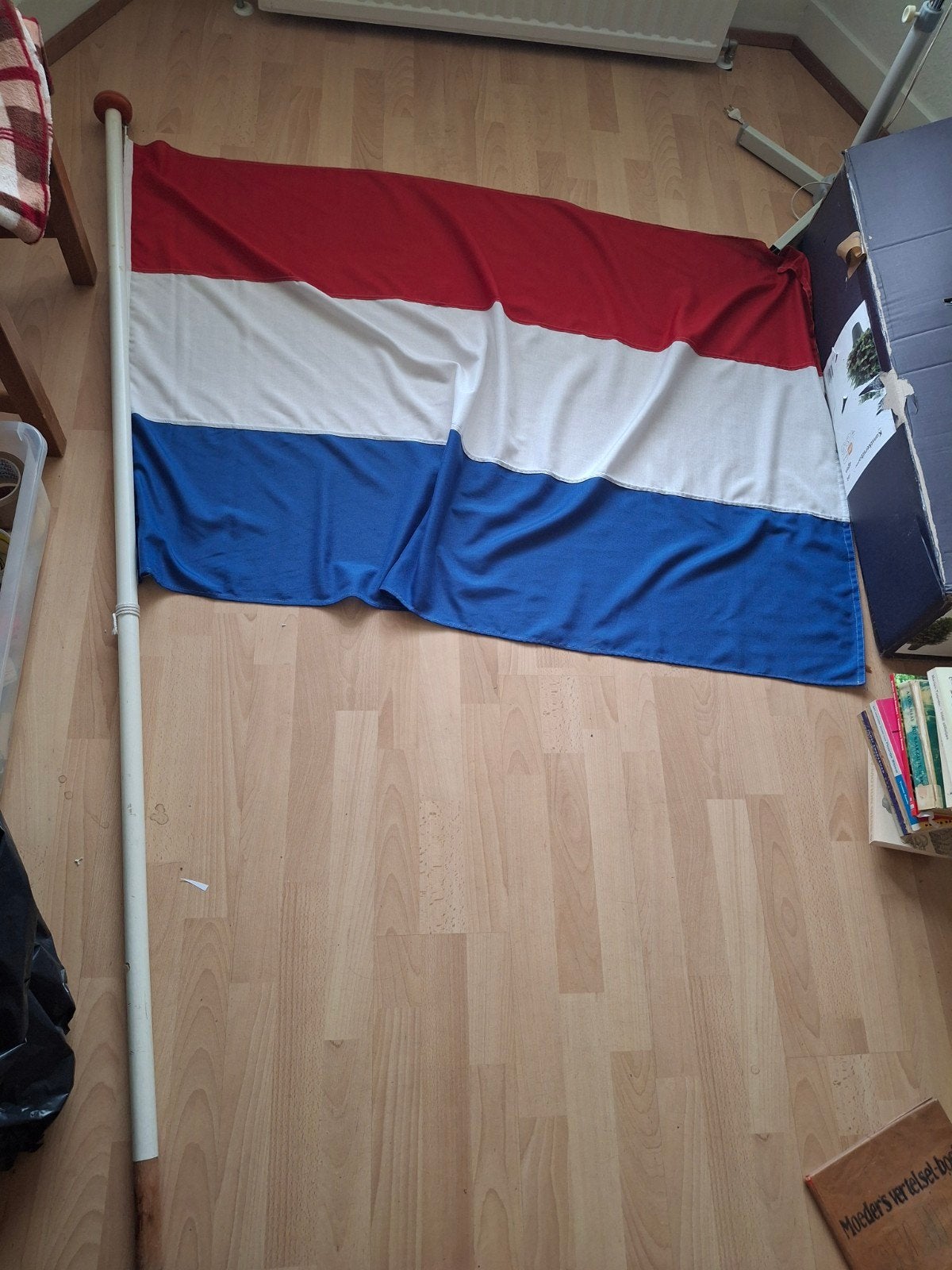 Nederlandse Vlag aan stok 🇳🇱🇳🇱🇳🇱, Ophalen, Gebruikt