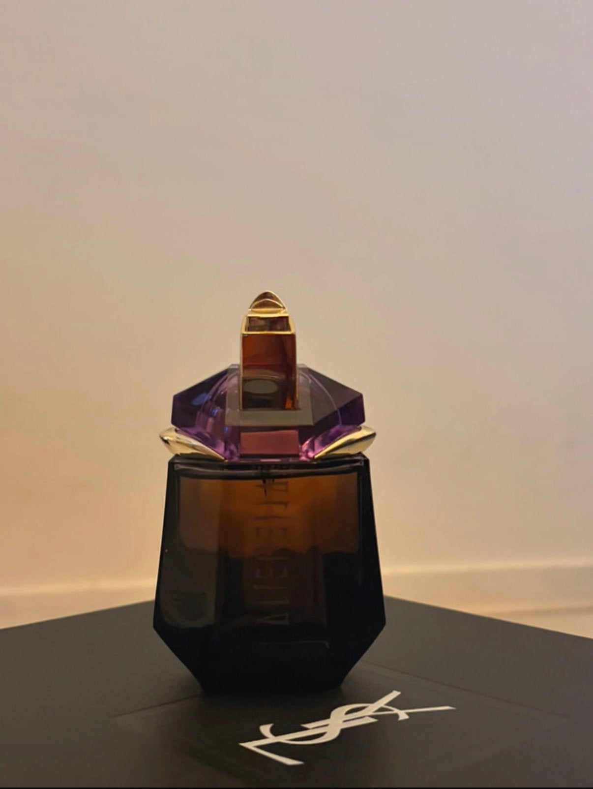 Alien, mugler, Ophalen of Verzenden, Zo goed als nieuw