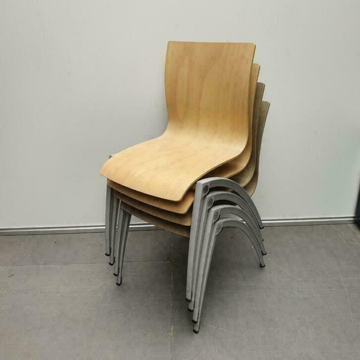 Set van 4 houten stoelen ARTIFORT stapelstoelen kantinestoel, Ophalen of Verzenden, Gebruikt, Bruin, Vijf, Zes of meer stoelen