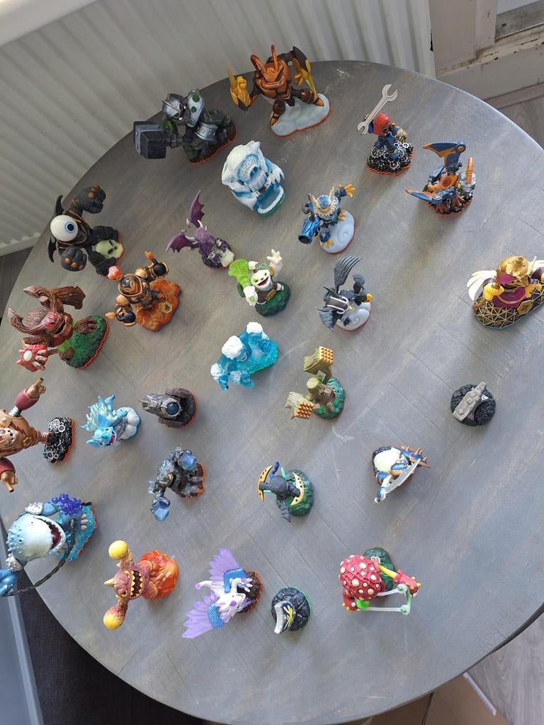 Partij skylanders +25 stuks, Ophalen of Verzenden, Zo goed als nieuw