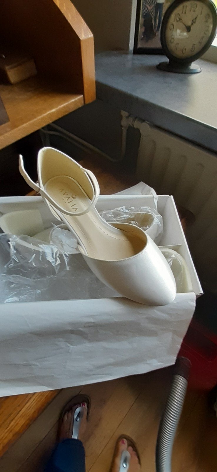 Avalia trouwschoenen mt. 39 - Nieuwstaat, Wit, Nieuw, Ophalen of Verzenden, Schoenen