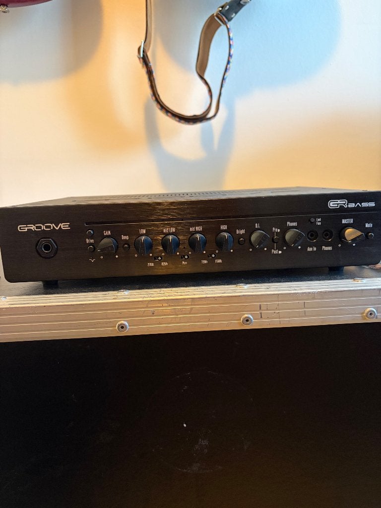 GR BASS Groove 12 basversterker + Ampeg Pro Neo 410 cabinet, Muziek en Instrumenten, Ophalen, Zo goed als nieuw, Basgitaar, 100 watt of meer