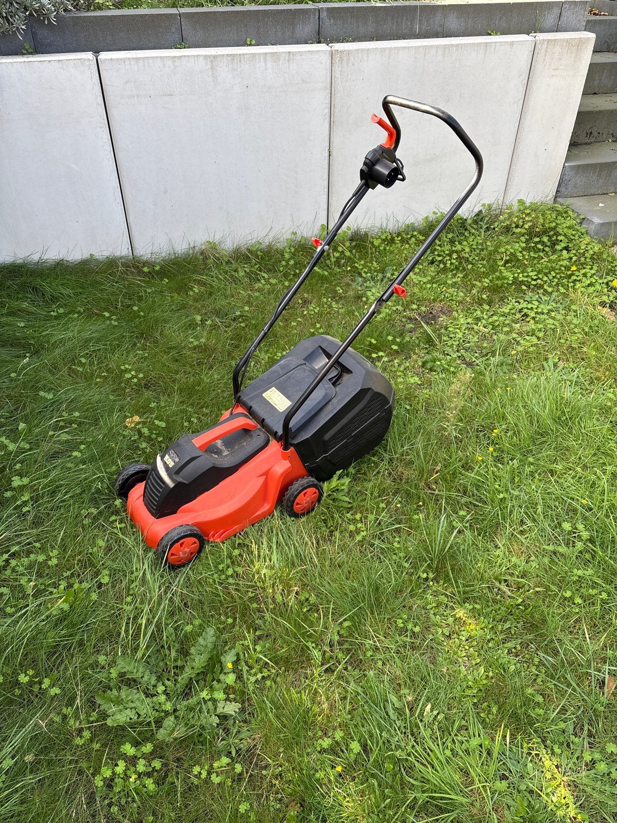 Elektrische Grasmaaier Kos 1000W - 32cm Maaibreedte, Ophalen, Cirkelmaaier, Gebruikt, Elektrische grasmaaier
