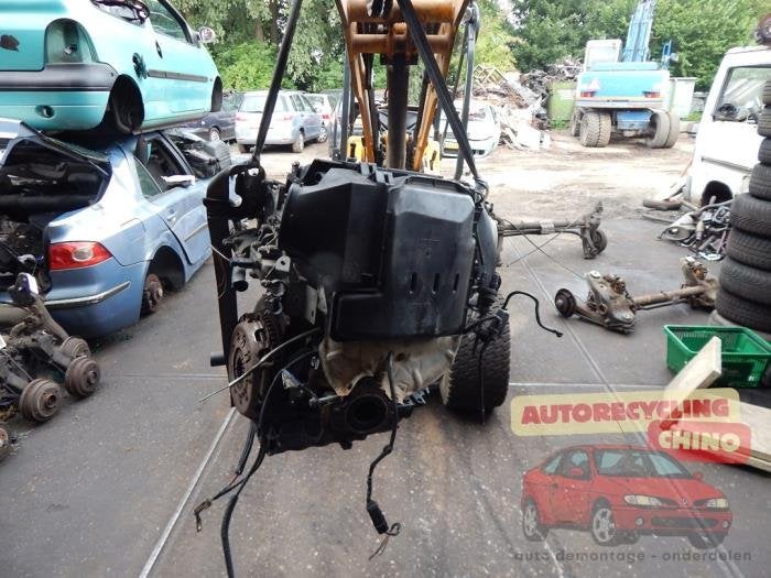 Motor van een Renault Laguna, Ophalen, Gebruikt, -, Renault