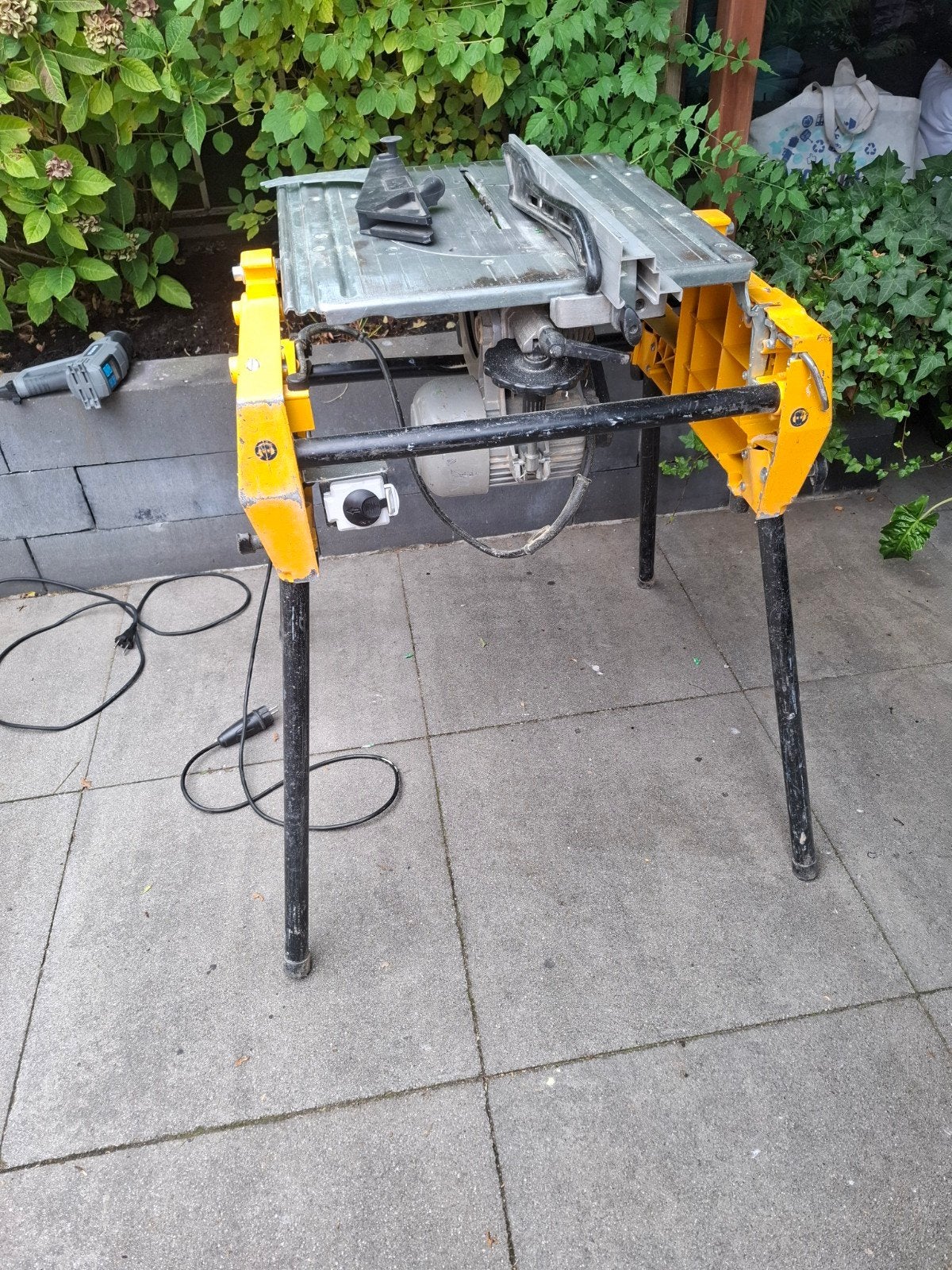 de wald zaag tafel, Doe-het-zelf en Verbouw, Gereedschap | Zaagmachines, Ophalen, Cirkelzaag, 1200 watt of meer, De wald