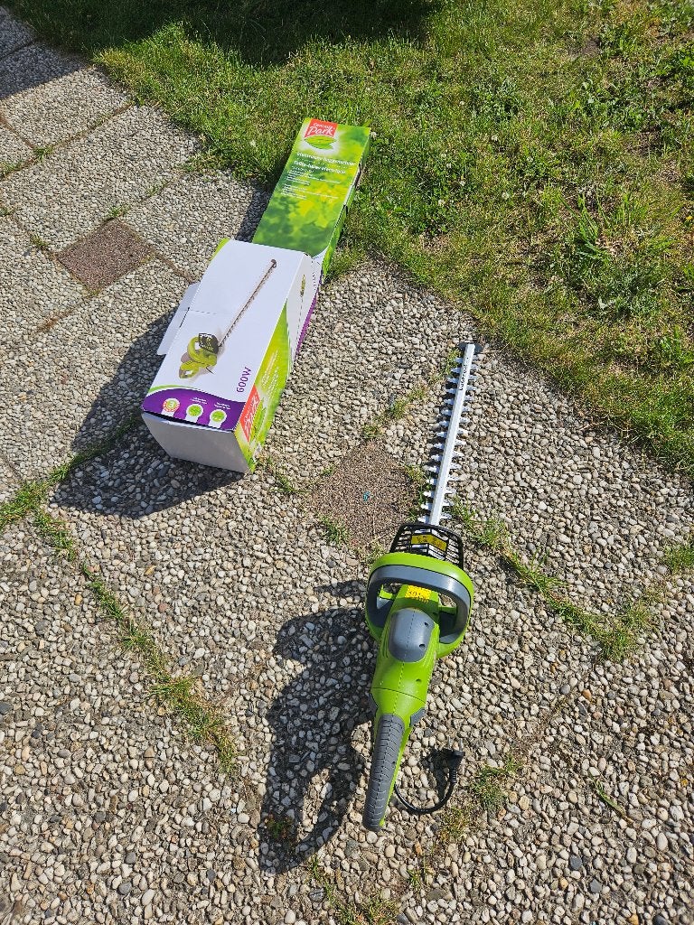 Heggenschaar 600W Elektrisch ZGAN, Ophalen, Zo goed als nieuw, Elektrisch, Central Park