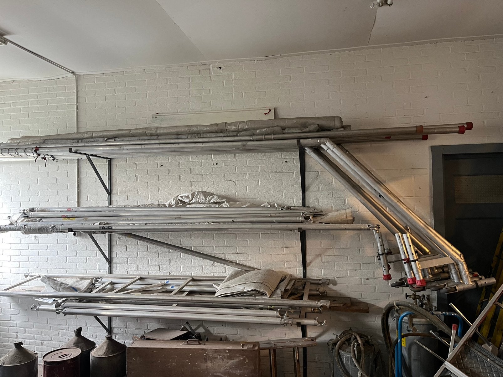 Altrex doorwerktent., Ophalen, Gebruikt, Gevelsteiger