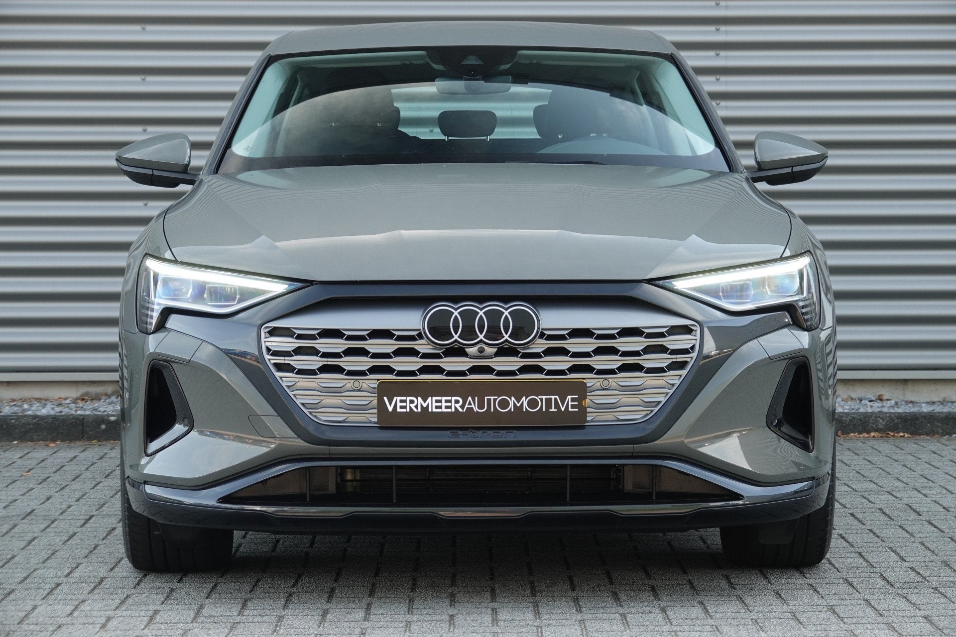 Audi Q8 e-tron 50 quattro Edition 95 kWh | Trekhaak | Luchtv, Automaat, Stof, Zwart, Origineel Nederlands