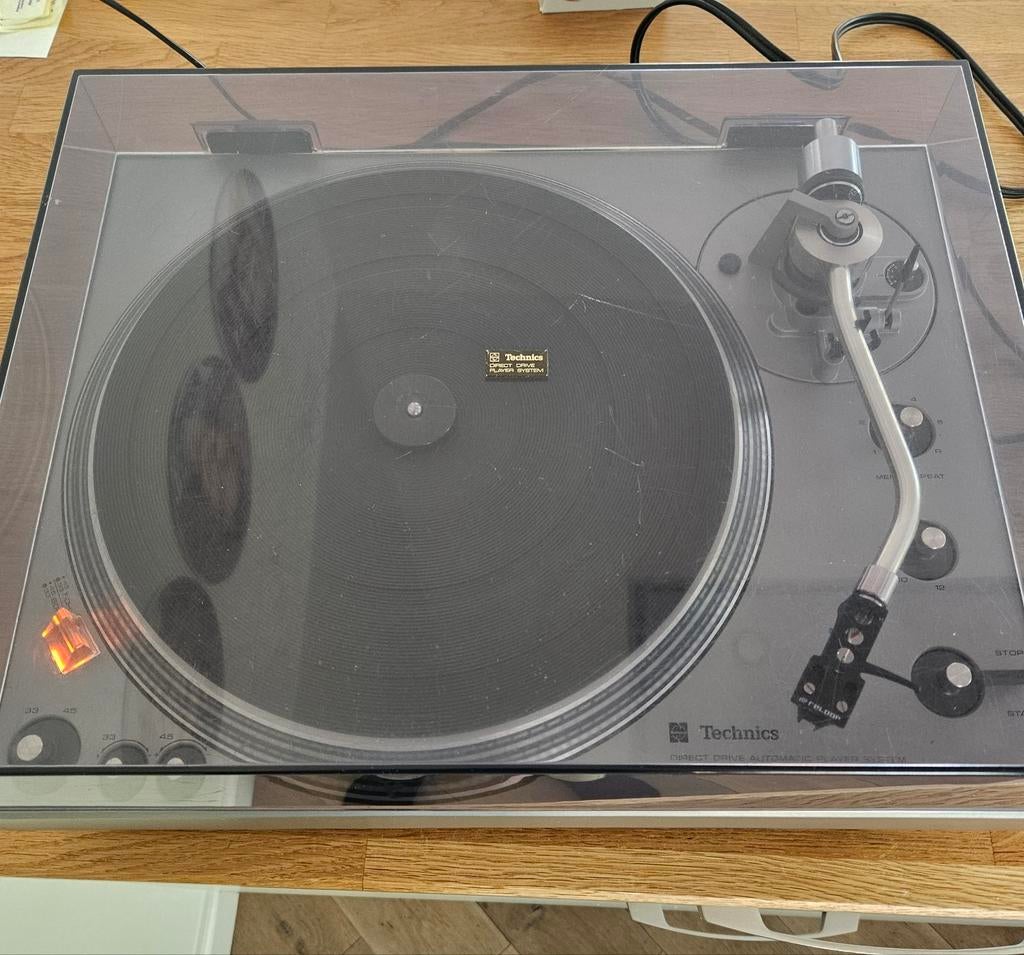 Mooie Technics SL-1300 incl nieuwe stylus Ortofon 2M Red, Ophalen, Gebruikt, Pitch-regelaar, Platenspeler