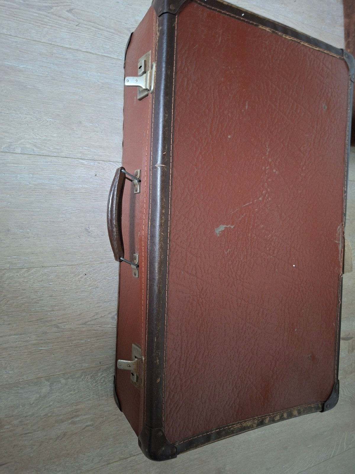 grote oude koffer, Ophalen