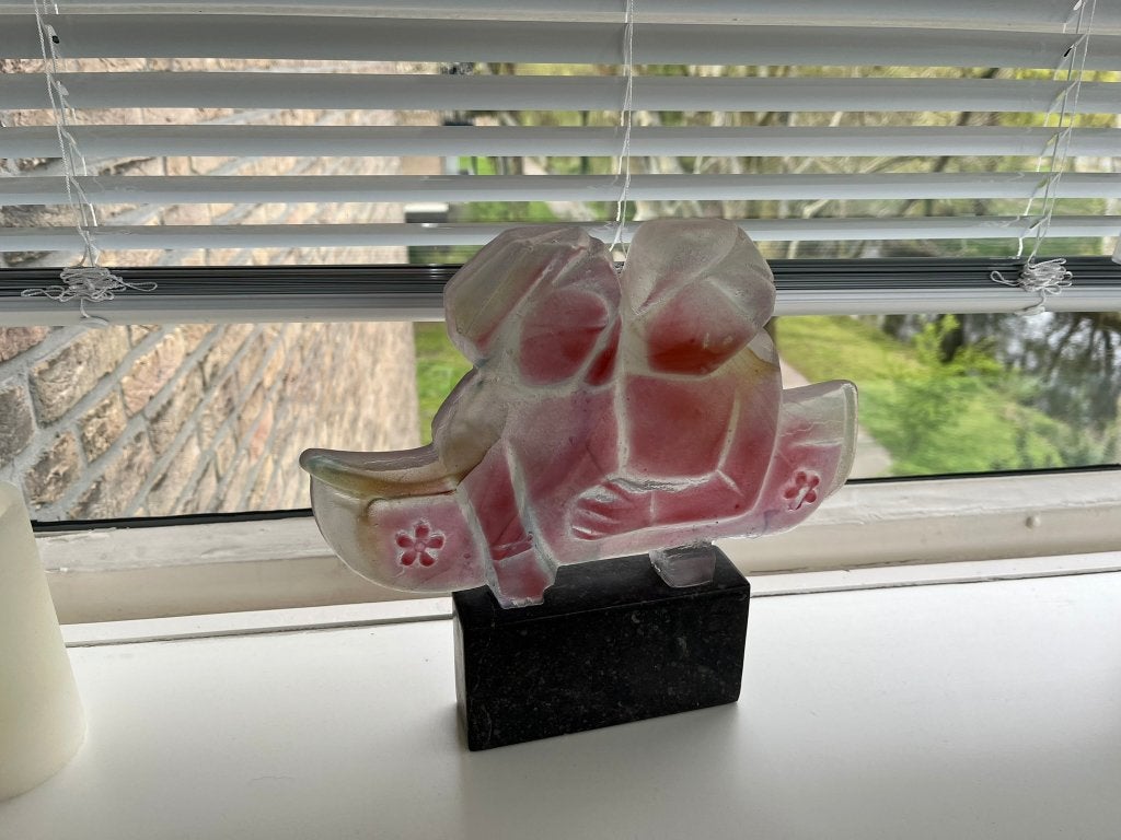 Kunstobject glas 'Spelevaren' van Hanneke Pereboom, Ophalen, Beeld, Roze, Glas