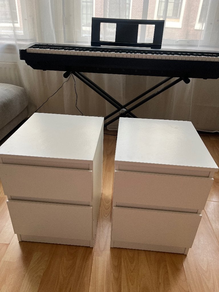 Nightstands/ nachtkastje