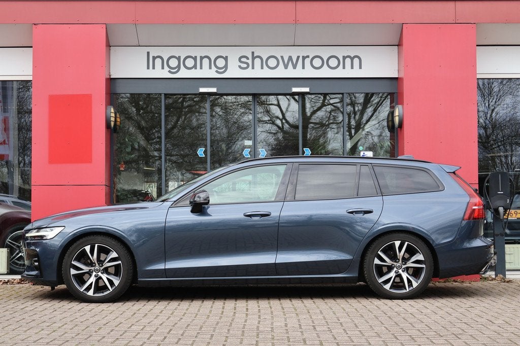 Volvo V60 2.0 T4 R-Design | Intellisafe Pro Line | Harman/Ka, Auto's, Volvo, 1969 cc, Blauw, 1603 kg, 93 €/maand