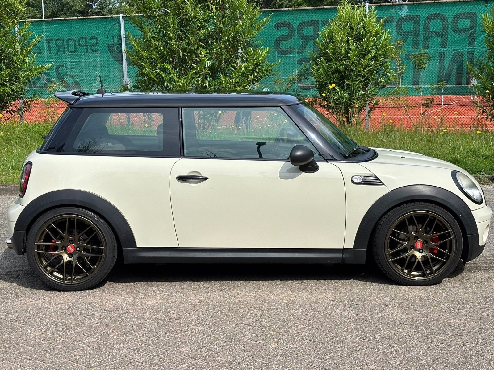 Mini (r56) 1.4 95pk 2010 Wit, Auto's, Voorwielaandrijving, 4 stoelen, Origineel Nederlands, 19 km/l