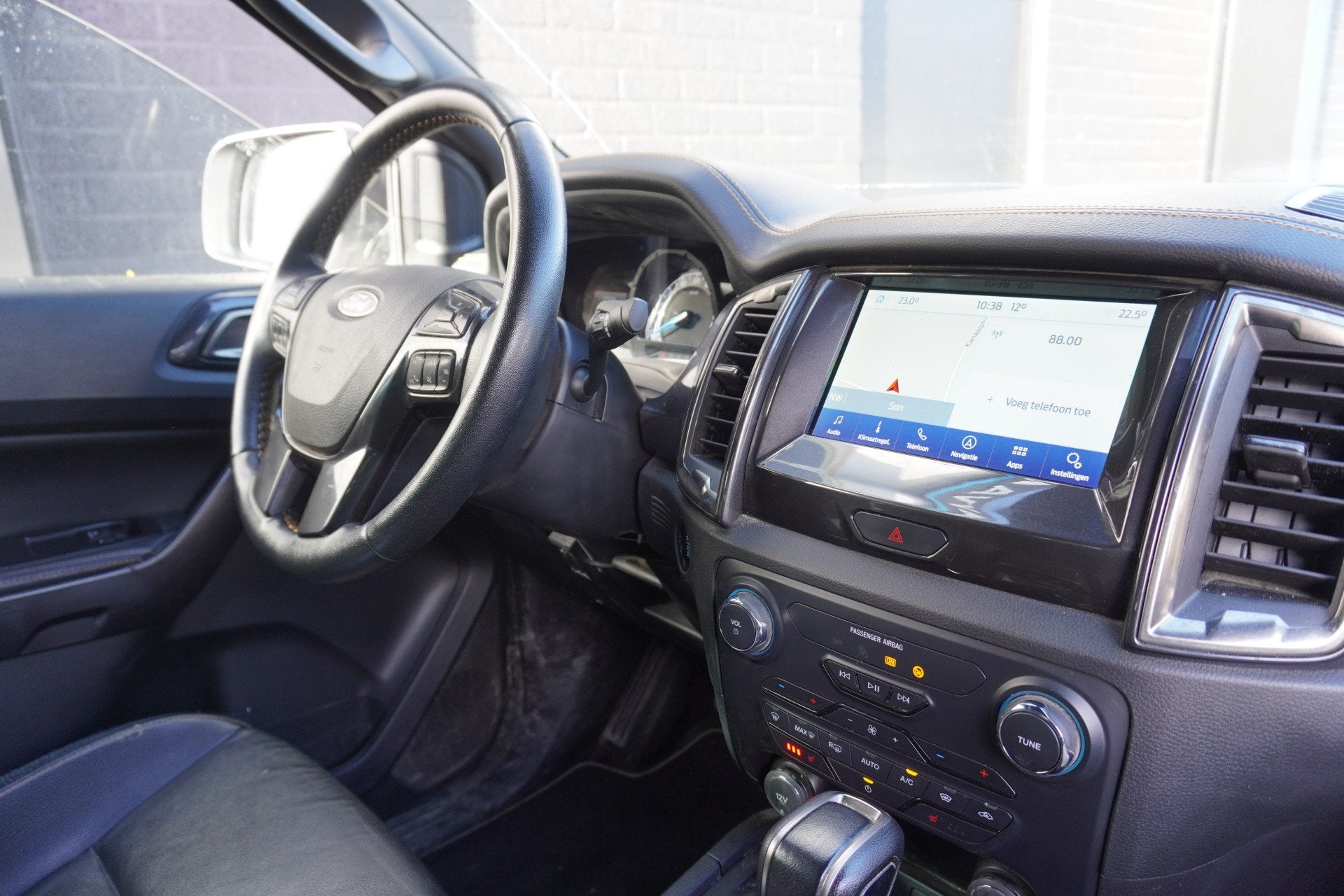 Ford Ranger 2.0 EcoBlue 213PK AUT. 4X4 3.500KG Wildtrak Supe, Auto's, Automaat, Dealer onderhouden, Stof, Gebruikt