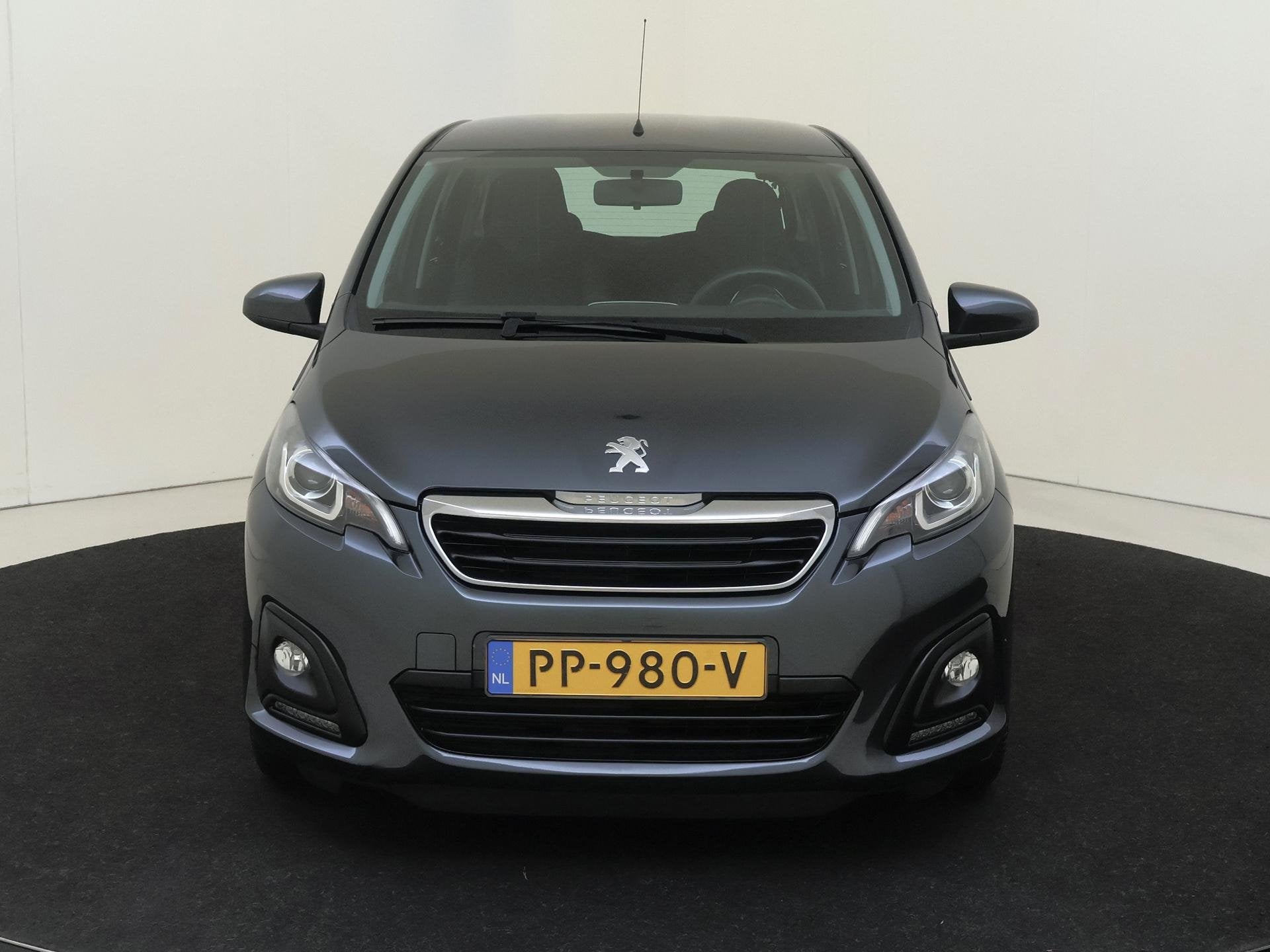 Peugeot 108 1.0 e-VTi 69 PK Blue Lion Airco | Bluetooth | Ra, Auto's, Peugeot, Voorwielaandrijving, Stof, Gebruikt, Euro 6