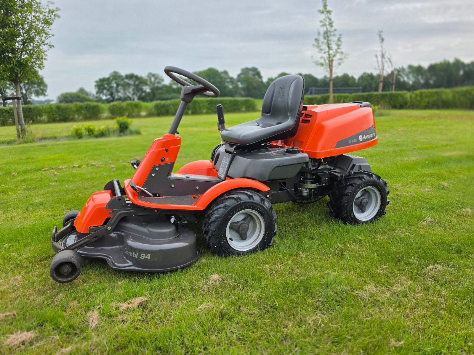 Husqvarna R13C frontmaaier, Tuin en Terras, Zitmaaiers, Ophalen