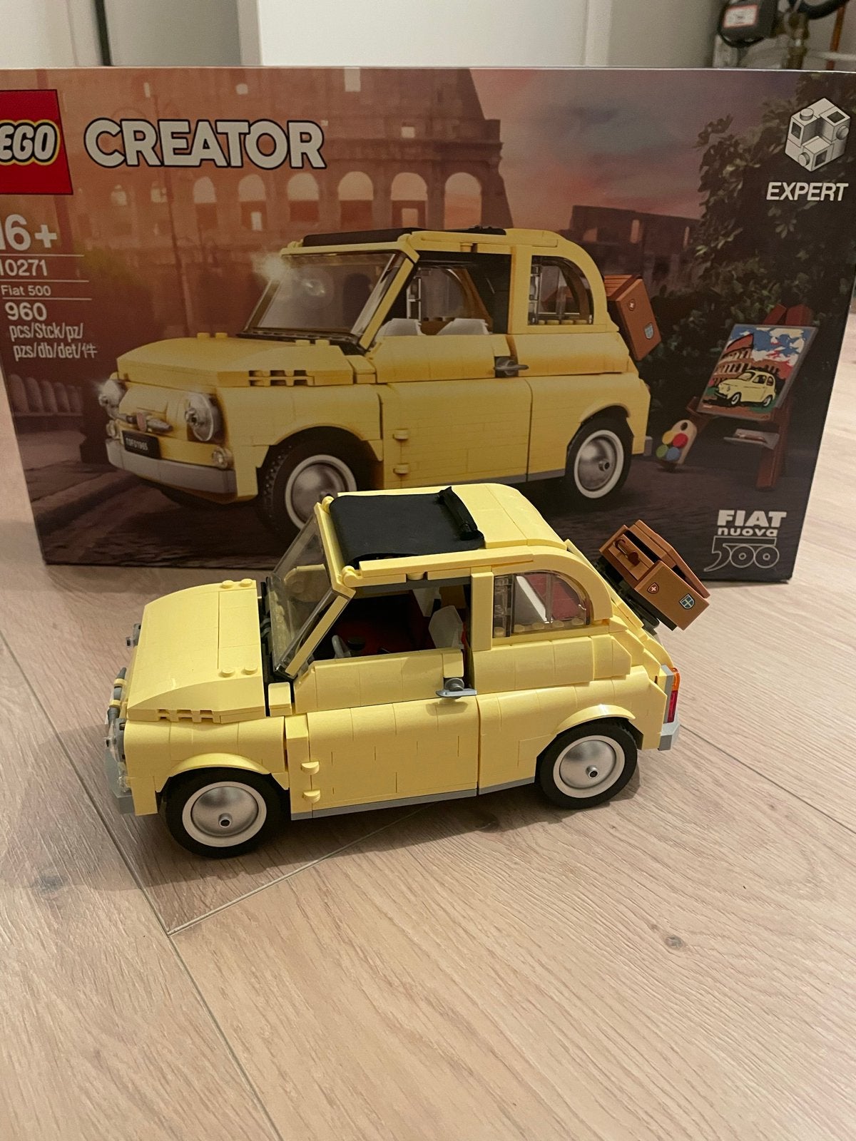 Lego Creator Expert Fiat 500 (10271) - Zo goed als nieuw, Lego, Ophalen of Verzenden, Zo goed als nieuw, Compleet