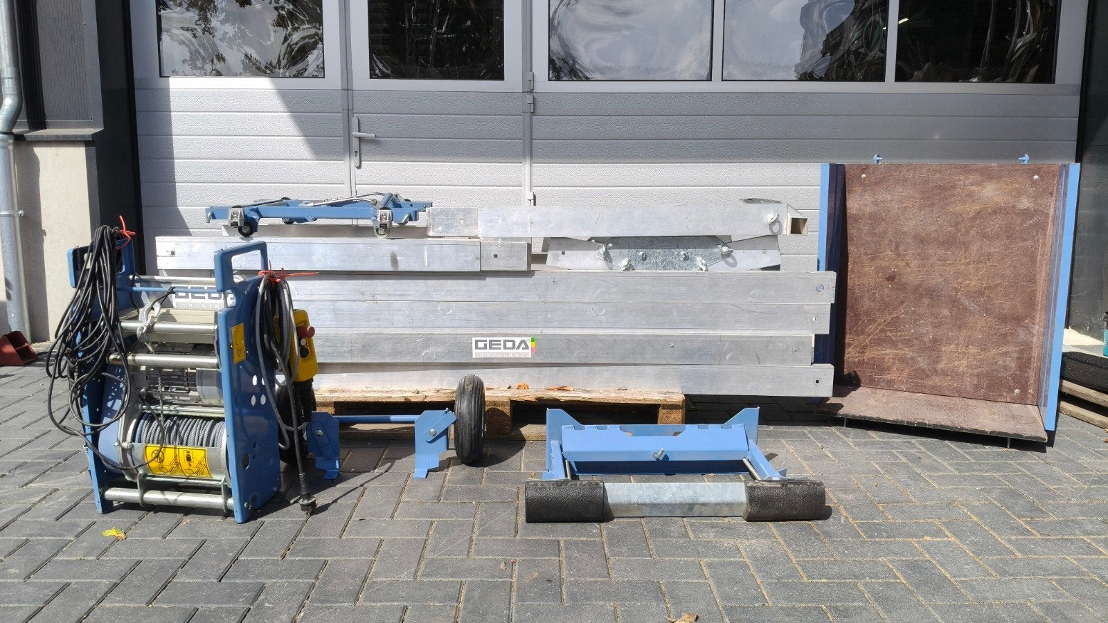 GEDA Lift 200 Standard 10 meter met knikstuk, Ophalen, Zo goed als nieuw, Overige typen, 5 meter of hoger