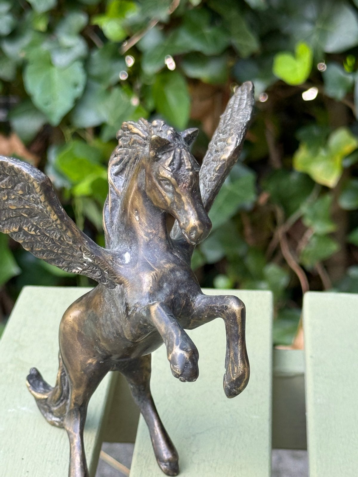 Bronzen paardenbeeld Pegasus, 13,5 cm hoog, Antiek en Kunst, Kunst | Beelden en Houtsnijwerken, Minder dan 20 cm, Ophalen of Verzenden