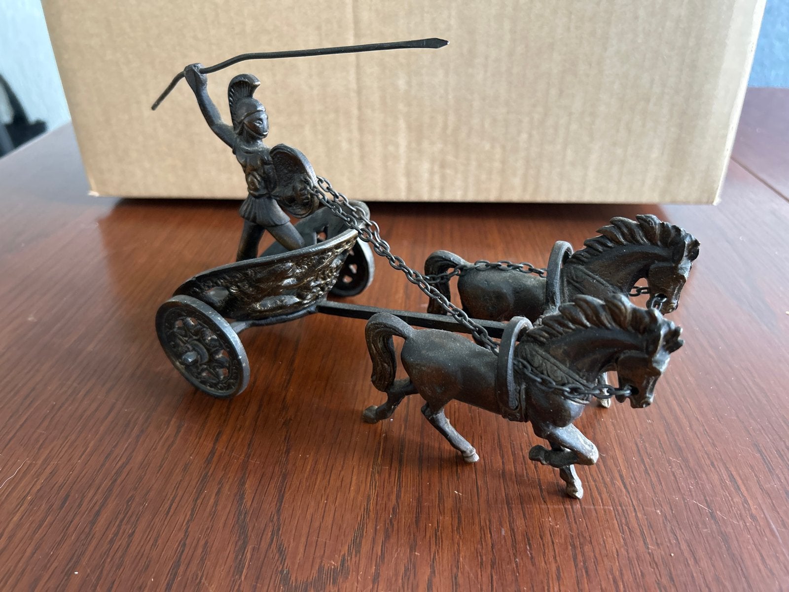 Antiek bronzen beeld Romeinse strijdwagen met paarden, Ophalen, Gebruikt, Mens