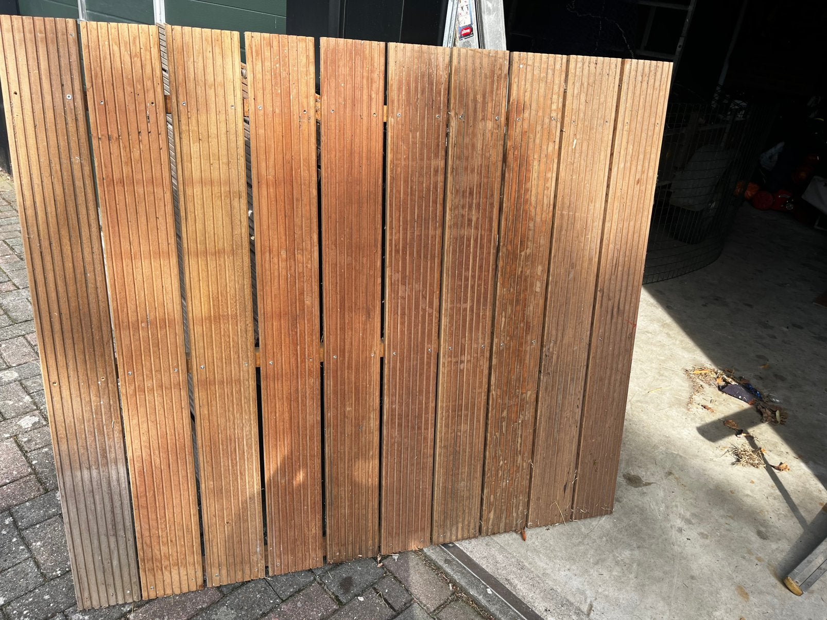 Vlonders, Ophalen, Zo goed als nieuw, Hout