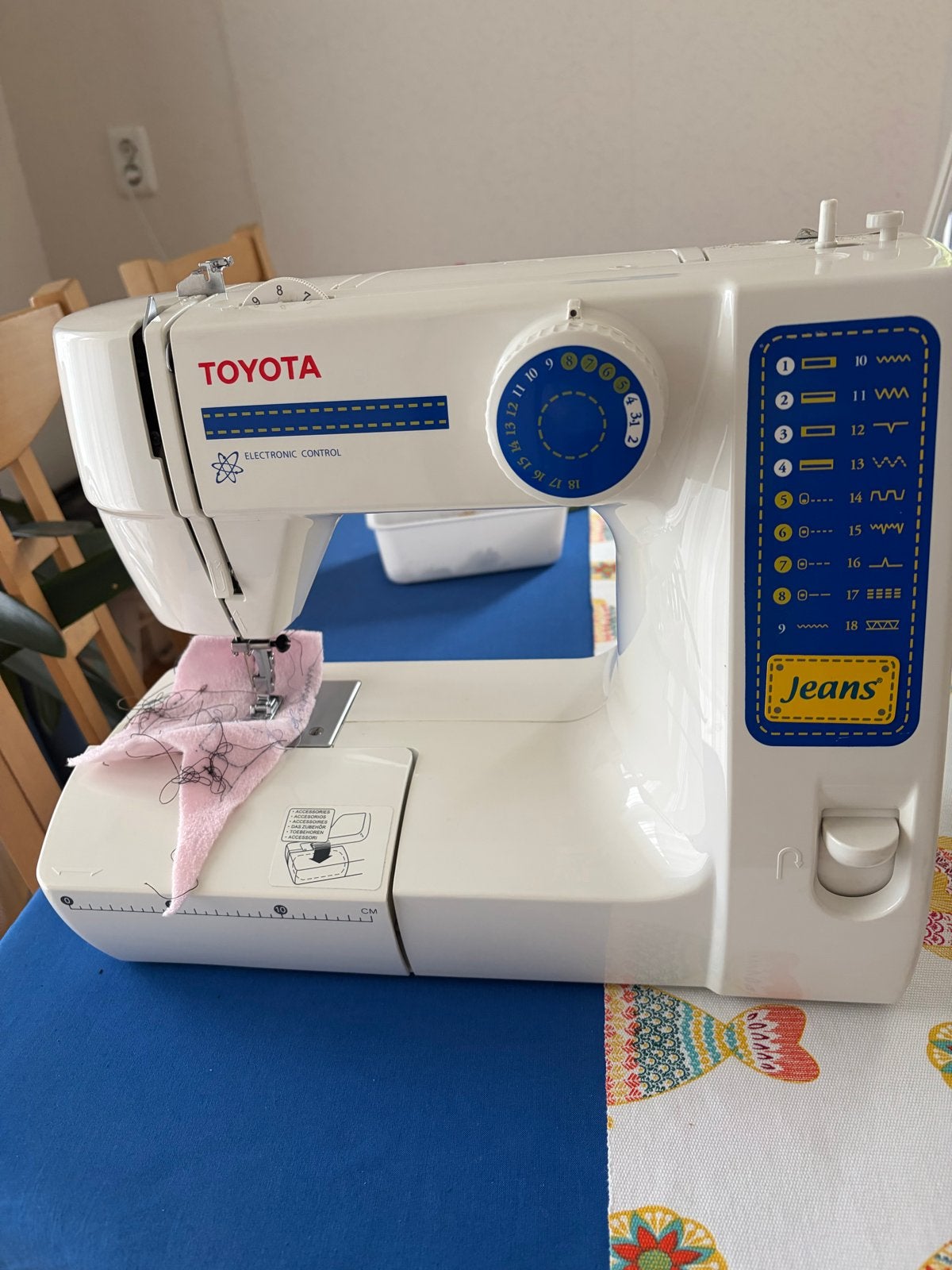 Toyota JFS18 RS Naaimachine - Perfect voor Jeans!, Hobby en Vrije tijd, Ophalen, Gebruikt, Naaimachine, Overige merken