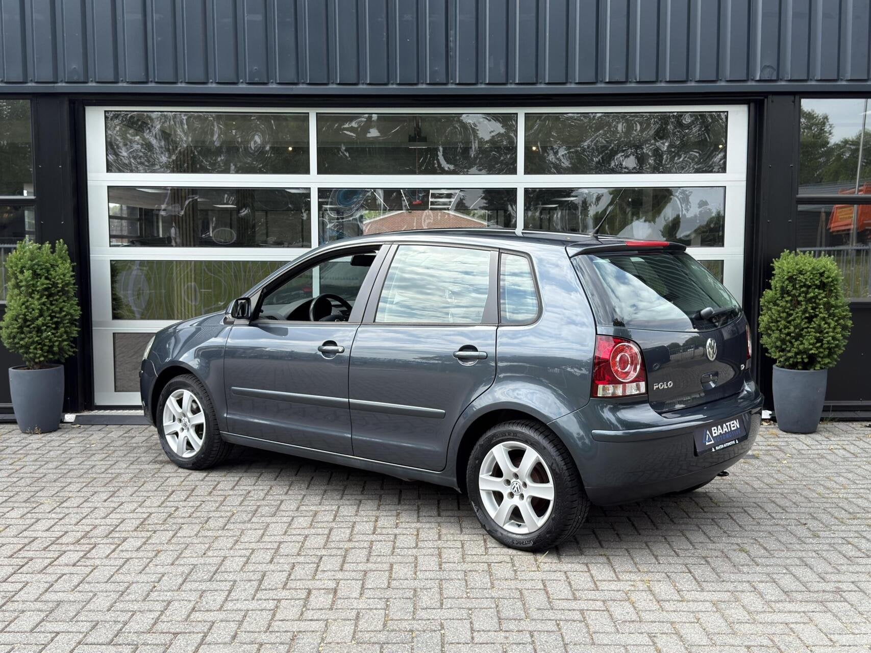 Volkswagen Polo 1.2 Trendline *67.427km* |1e eig|Climate con, Voorwielaandrijving, Stof, 64 pk, 540 kg
