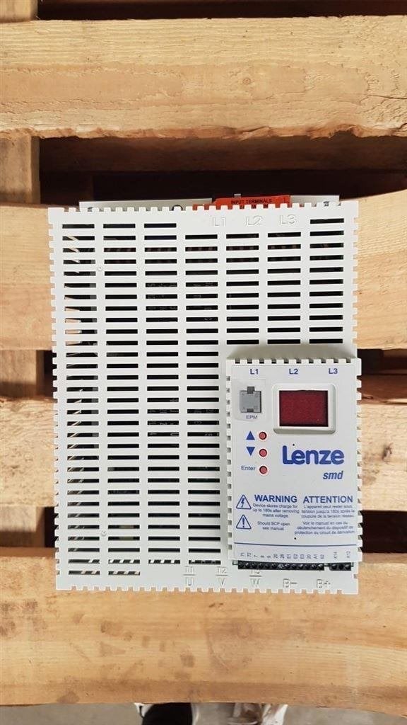 1193. Frequentieregelaar / Lenze / SMD, Ophalen, Nieuw
