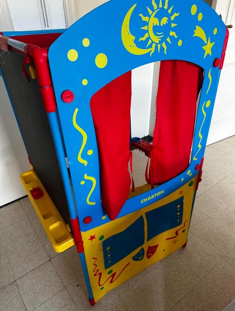 Poppenkast met handpoppen, Kinderen en Baby's, Speelgoed | Poppen, Ophalen, Gebruikt, Overige typen