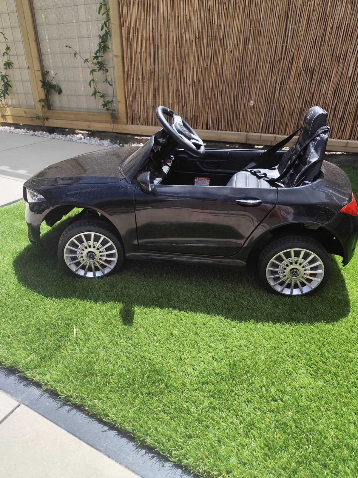 Mercedes-Benz elektrische kinderauto, Ophalen, Gebruikt