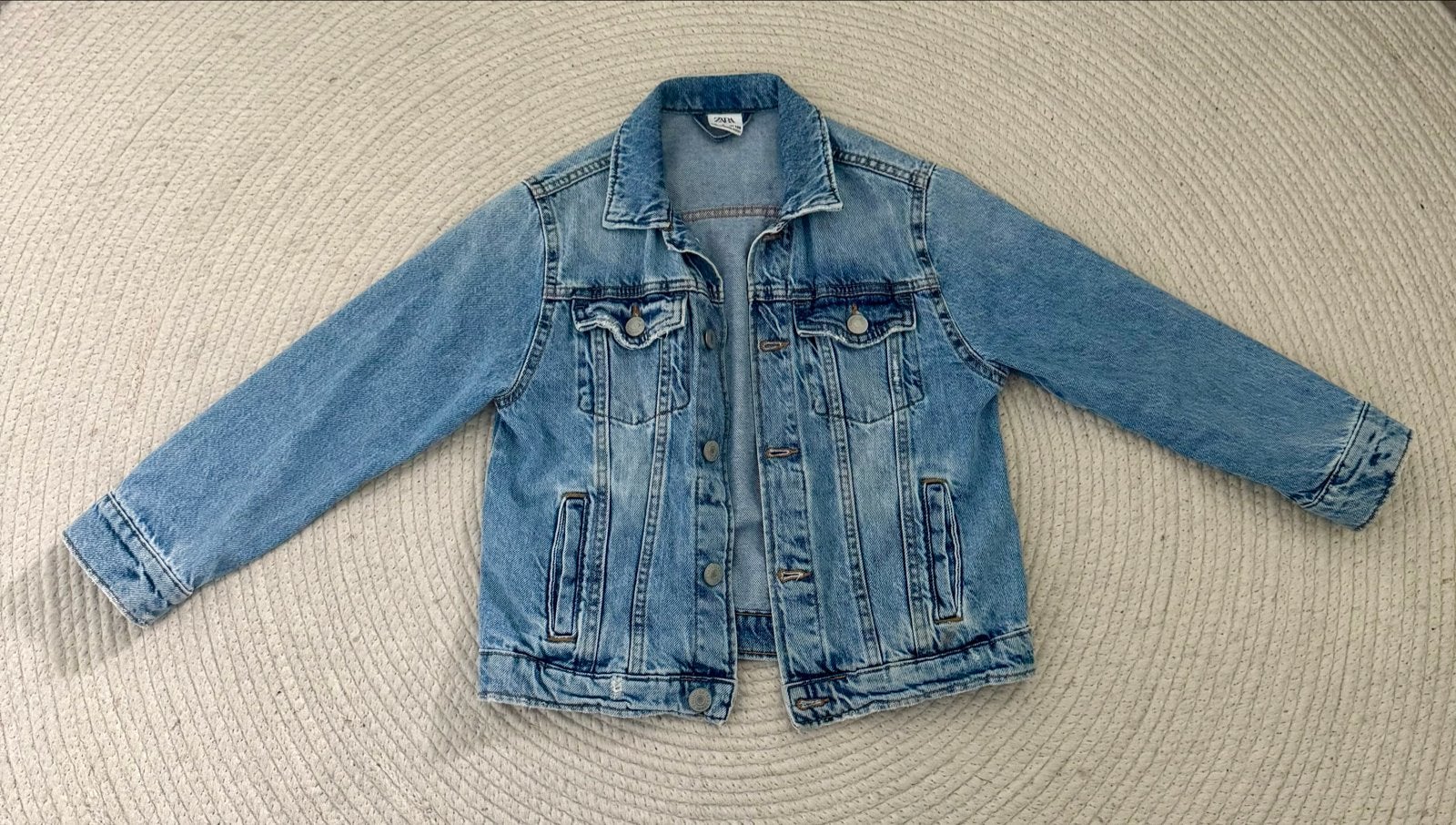 Zara denim jack maat 128, Ophalen of Verzenden, Zo goed als nieuw, Jongen of Meisje, Jas