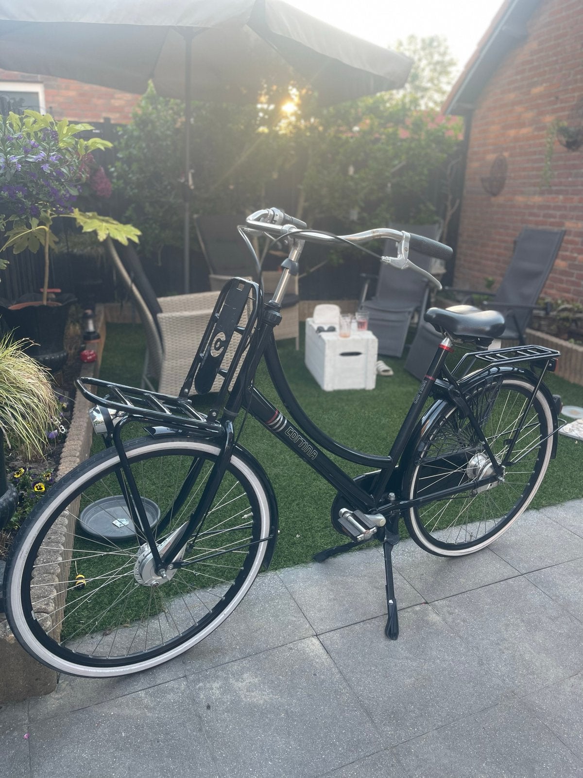 Cortina zwarte damesfiets - Goede staat, lichte schade, Ophalen, Zo goed als nieuw, Overige merken, Versnellingen