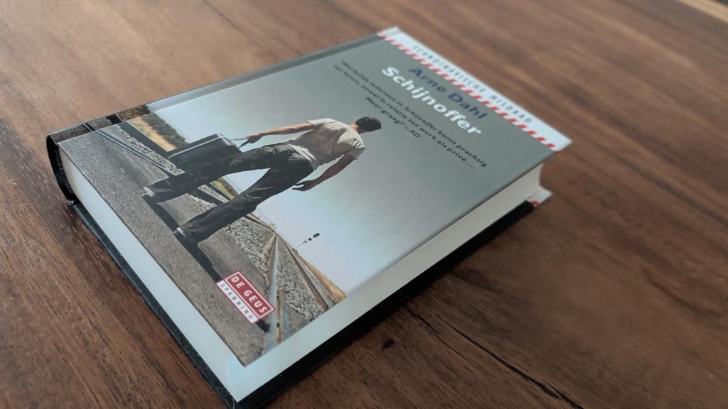 Arne Dahl - Schijnoffer (Thriller), Ophalen of Verzenden, Zo goed als nieuw, Arne Dahl