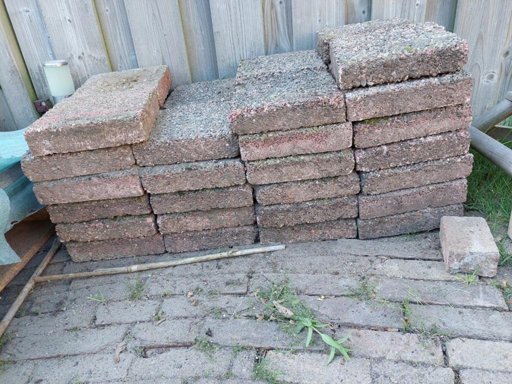 Rode vierkante grindtegeltjes, Ophalen, Beton, Minder dan 5 m², Terrastegels