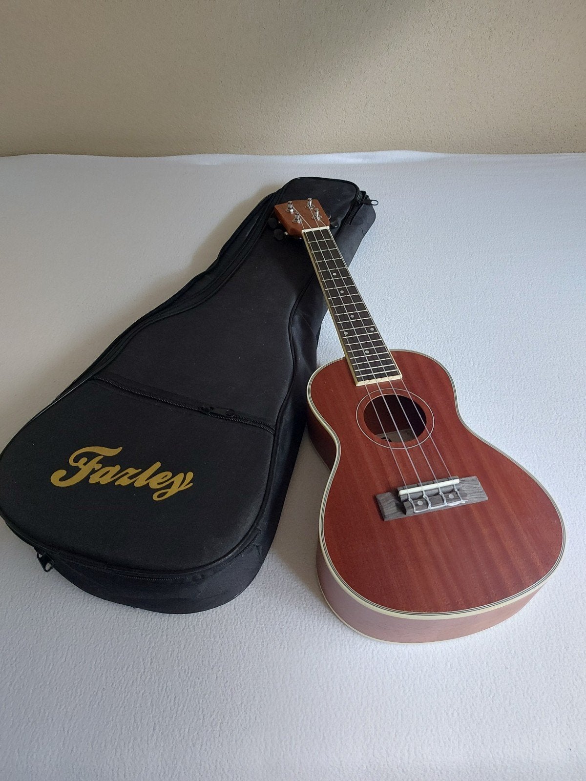 Hele fraaie ukelele Donkerbruin, Muziek en Instrumenten, Ophalen, Zo goed als nieuw, Akoestische gitaar