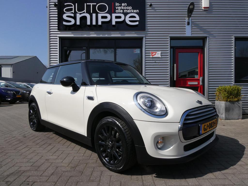 Mini Mini 1.5 Cooper Salt Business AIRCO-NAVI-CRUISE-BLUETOO, Voorwielaandrijving, Gebruikt, Euro 6, 4 stoelen