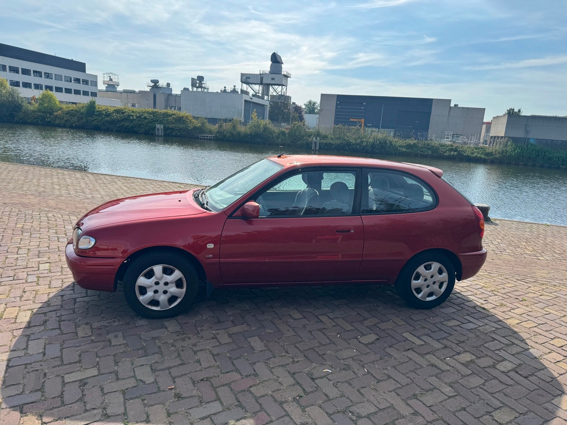 Foto 9 van Toyota Corolla 1.6 VVT-i Sol