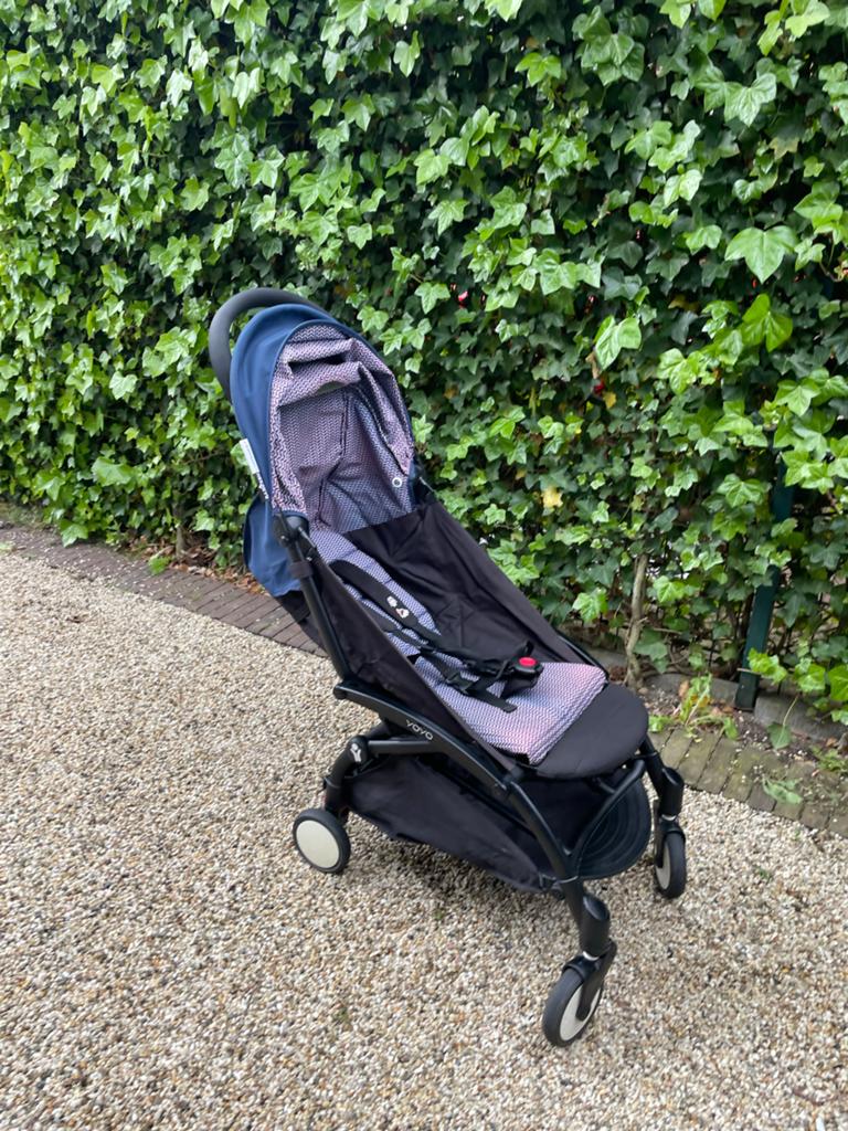 YOYO (Babyzen/Stokke) buggy blauw met voetenbank & regenhoes, Ophalen, Zo goed als nieuw, Overige merken, Verstelbare rugleuning