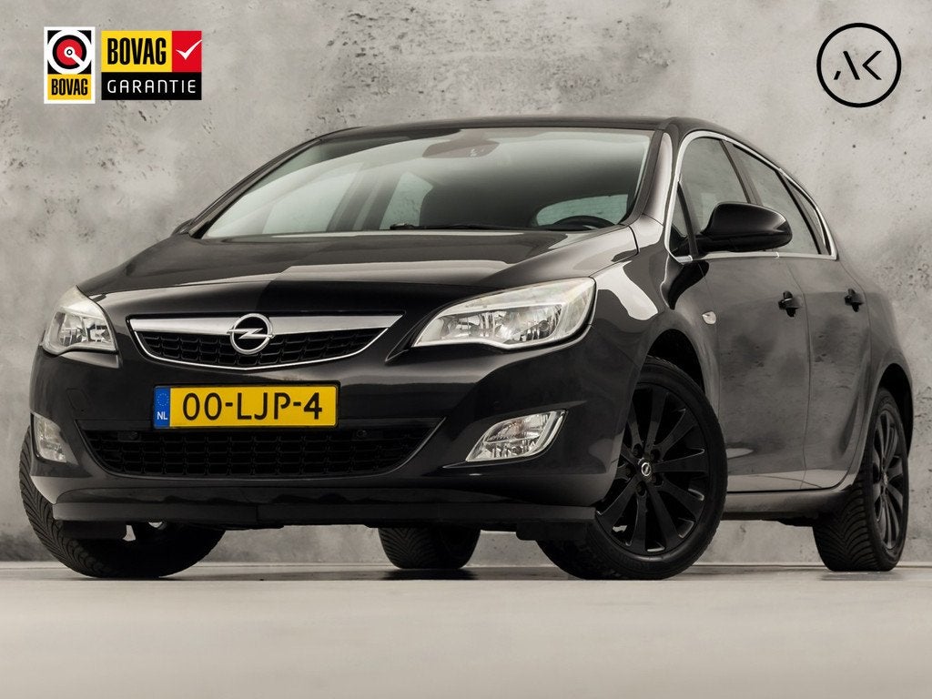 Opel Astra 1.6 Sport (NAVIGATIE, CLIMATE, LM VELGEN, SPORTST, Auto's, Opel, Voorwielaandrijving, 4 cilinders, Zwart, Origineel Nederlands