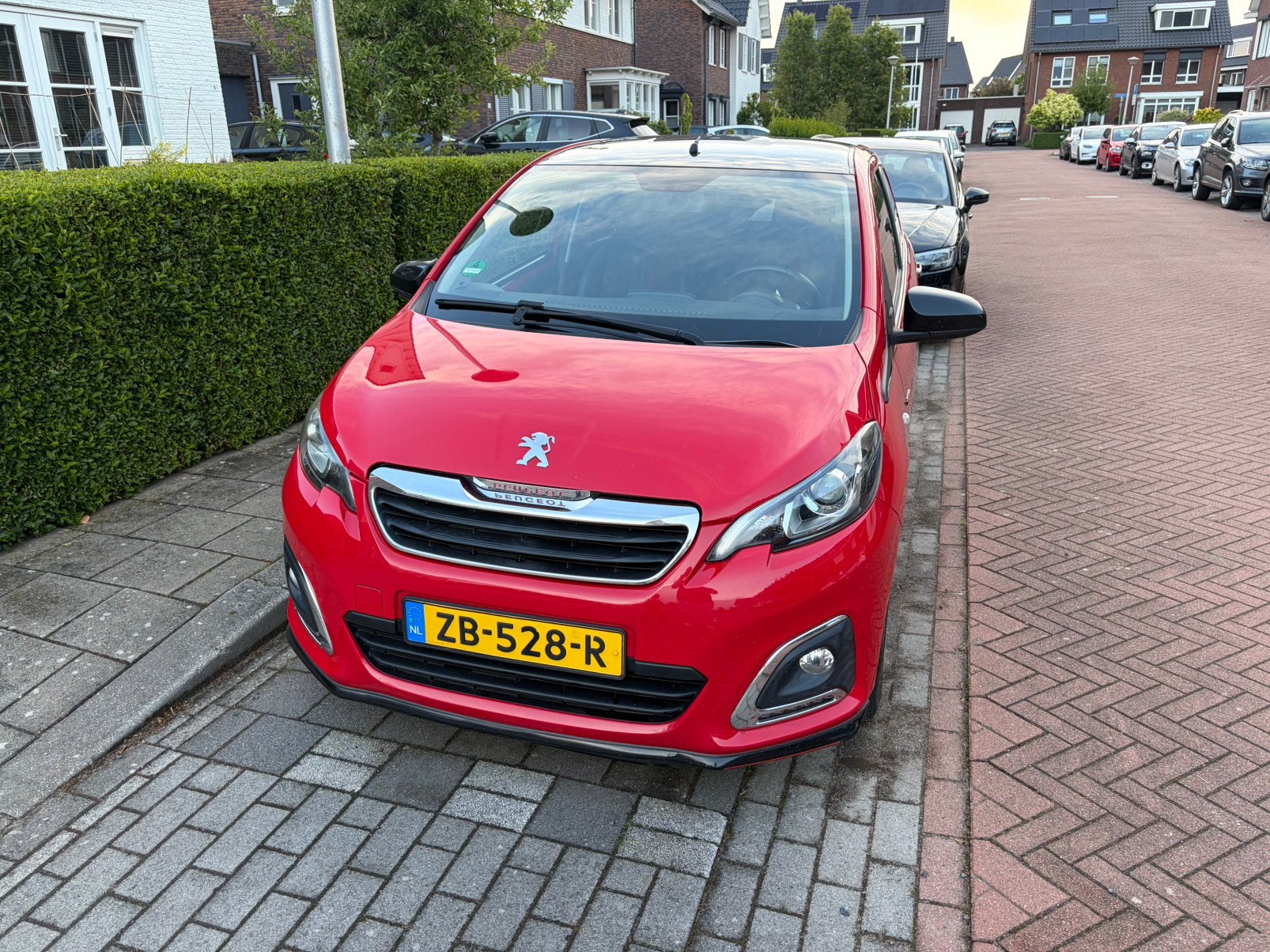 Peugeot 108 GT-Line 1.0 | 2019 | Apple CarPlay | Keyless, Voorwielaandrijving, 4 stoelen, Origineel Nederlands, Handgeschakeld