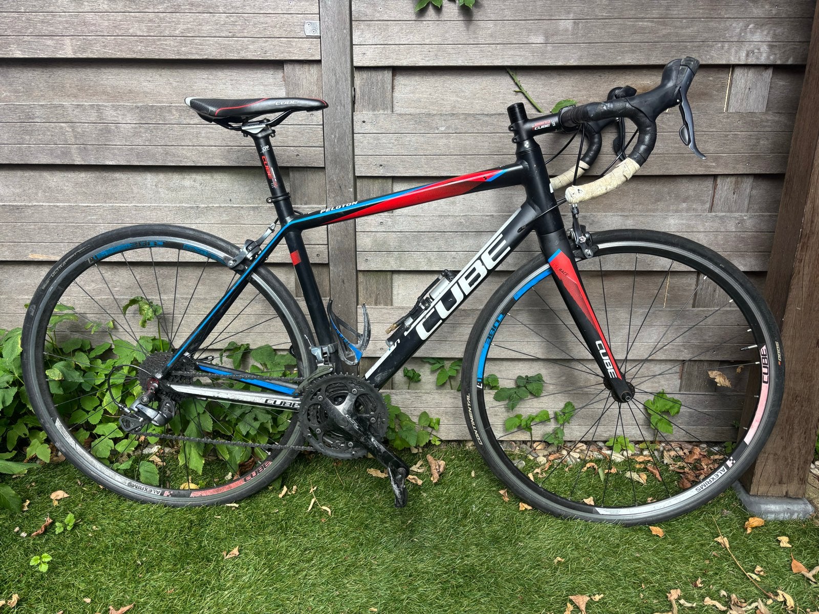 Cube Peloton Racefiets (framemaat 50) - opknapper, Fietsen en Brommers, 28 inch, Gebruikt, Velgrem, Aluminium