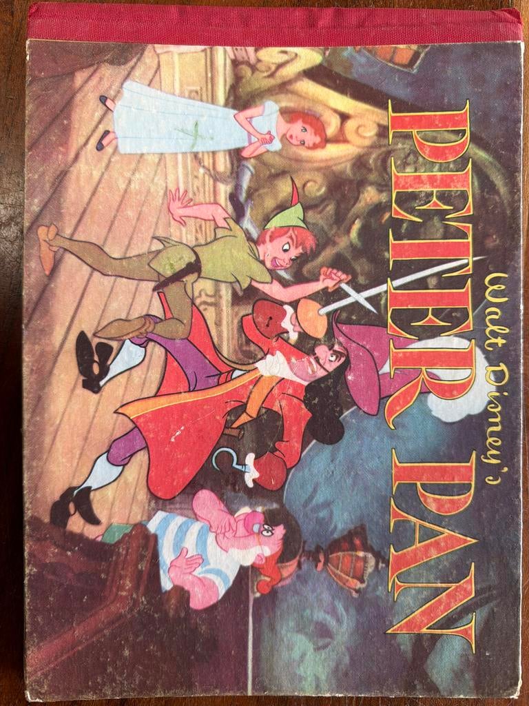 Walt Disney's Peter Pan - Jeugduitgave Margriet, Ophalen of Verzenden, Gelezen, Plaatjesalbum