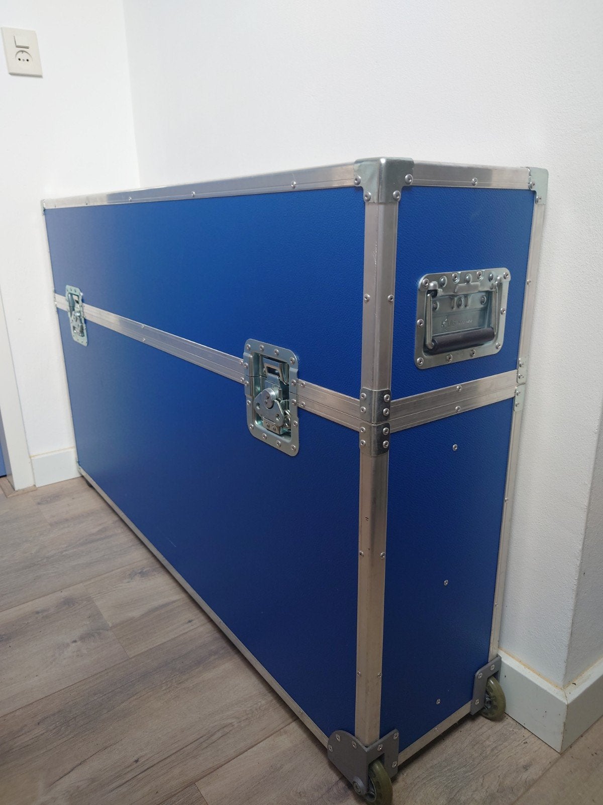 KALMS Professionele Flightcase Trolley (128L x 27B x 78,5H), Ophalen, Zo goed als nieuw, Overige instrumenten, Flightcase