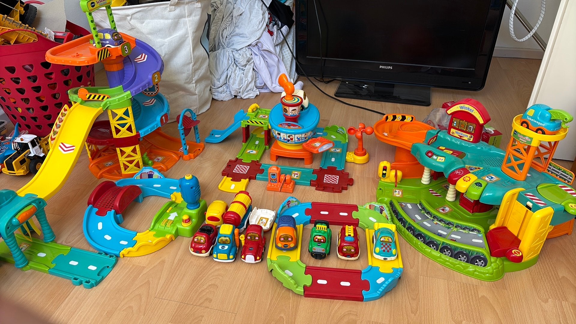 Grote VTech Toet Toet Auto's collectie met garage en banen, Ophalen, Gebruikt