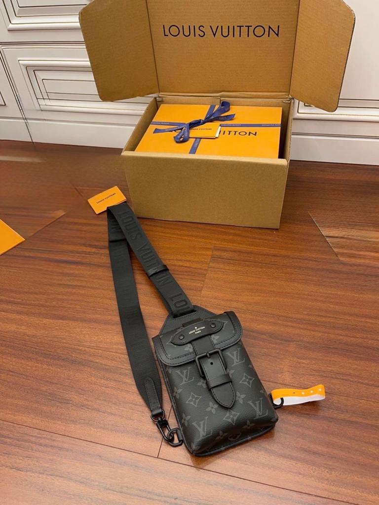 Outdoor Messenger Tas Zwart Monogram, Overige merken, Zwart, Nieuw, Ophalen of Verzenden